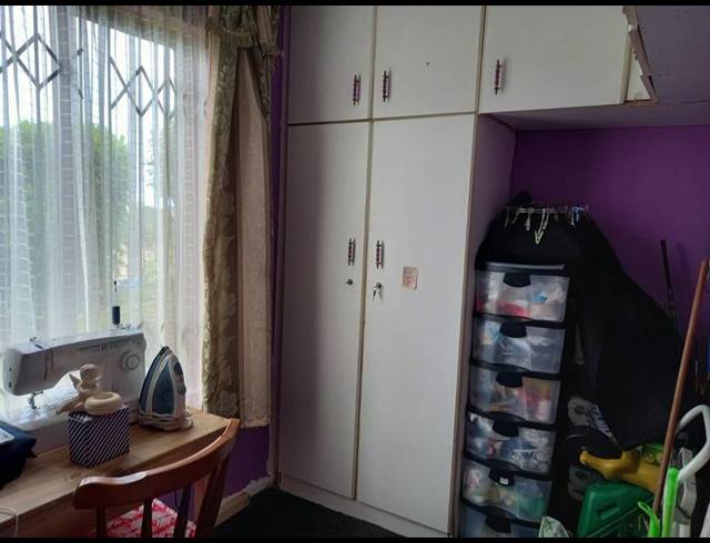 3 BEDROOM APARTMENT FOR SALE IN WOODHAVEN